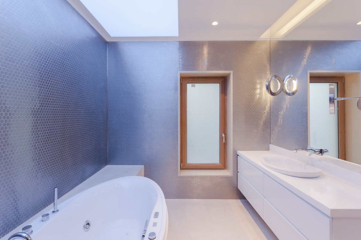 https://pv-nbc.siteuri.pro/wp-content/uploads/2020/10/NBC-ARHITECT-_-housing-_-Sandu-Aldea-House-Villa-_-interior-view-_-bathroom_4.jpg