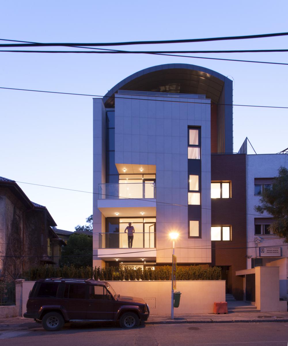 https://pv-nbc.siteuri.pro/wp-content/uploads/2020/10/NBC-Arhitect-_-Petofi-Sandor-_-Housing-_-exterior_1.jpg