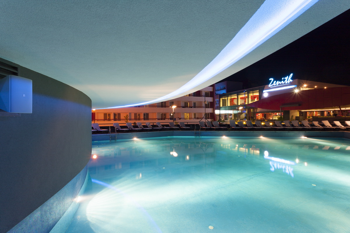 https://pv-nbc.siteuri.pro/wp-content/uploads/2020/10/NBC-Arhitect-_-Zenith-Spa-_-Mamaia-Romania-_-exterior-view_12.jpg