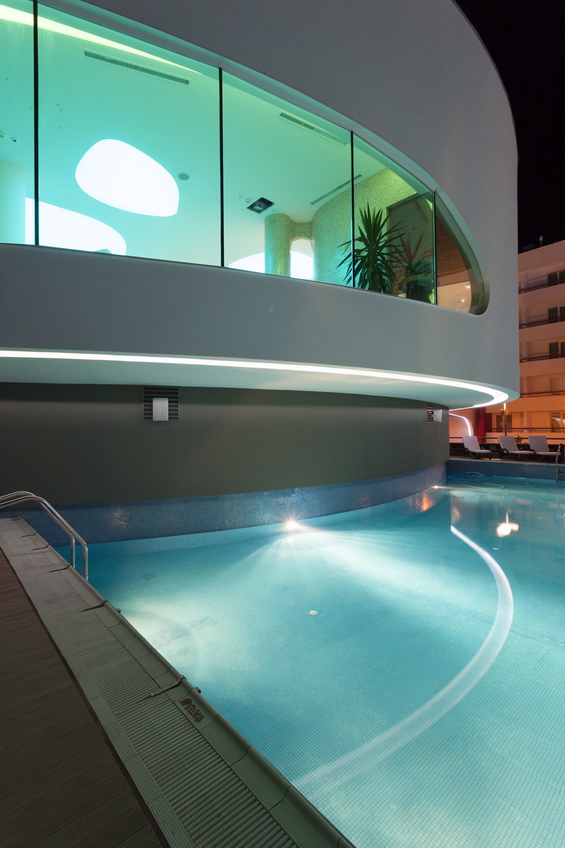 https://pv-nbc.siteuri.pro/wp-content/uploads/2020/10/NBC-Arhitect-_-Zenith-Spa-_-Mamaia-Romania-_-exterior-view_14.jpg