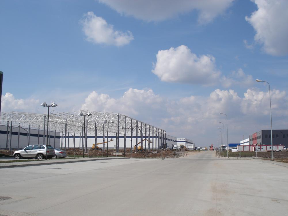 https://pv-nbc.siteuri.pro/wp-content/uploads/2020/10/NBC-Arhitect-_-industrial-architecture-_-Cefin-Logistics-Park-_-Romania_3.jpg
