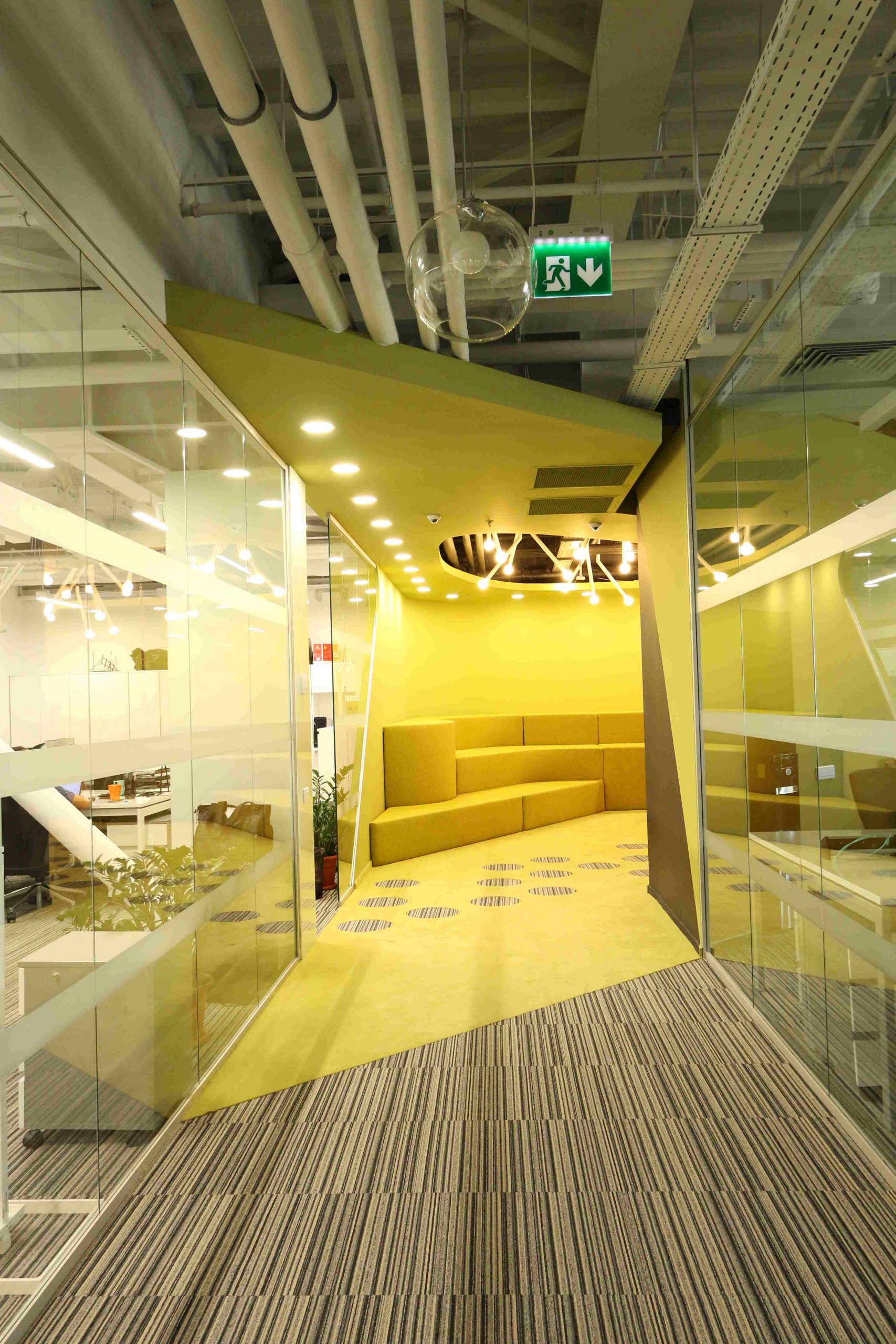 https://pv-nbc.siteuri.pro/wp-content/uploads/2020/10/NBC-Arhitect-_-interiors-_-HQ-Mega-Image-_-Romania-_-interior-design-view_1-scaled.jpg
