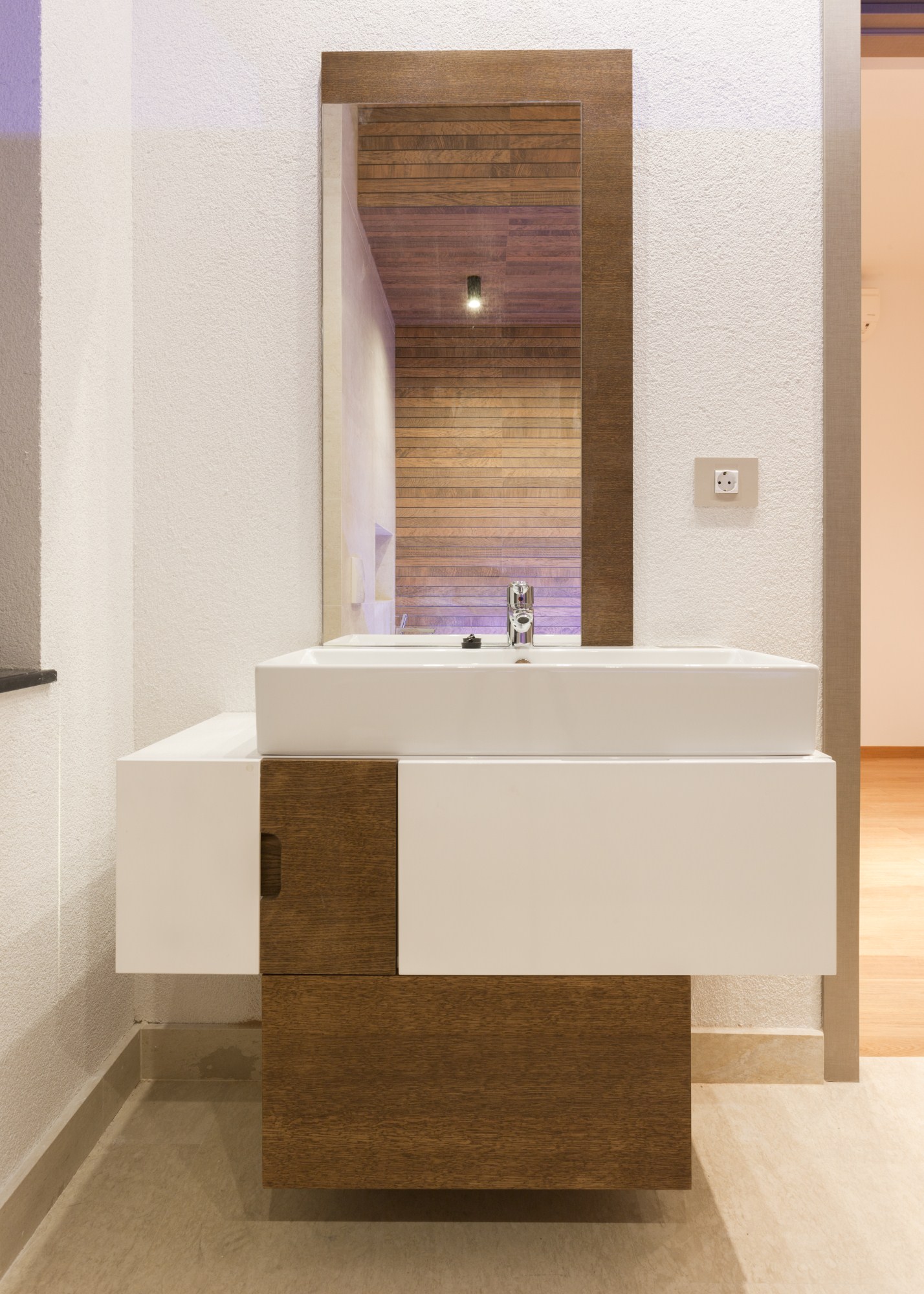 https://pv-nbc.siteuri.pro/wp-content/uploads/2020/10/NBC-Arhitect-_-interiors-_-Vila-Pipera-_-Bucharest-Romania-_-interior-design-view_37.jpg