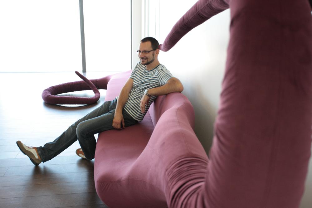 https://pv-nbc.siteuri.pro/wp-content/uploads/2020/10/NBC-Arhitect-_-product-design-_-worm-sofa-_-Romania_2.jpg