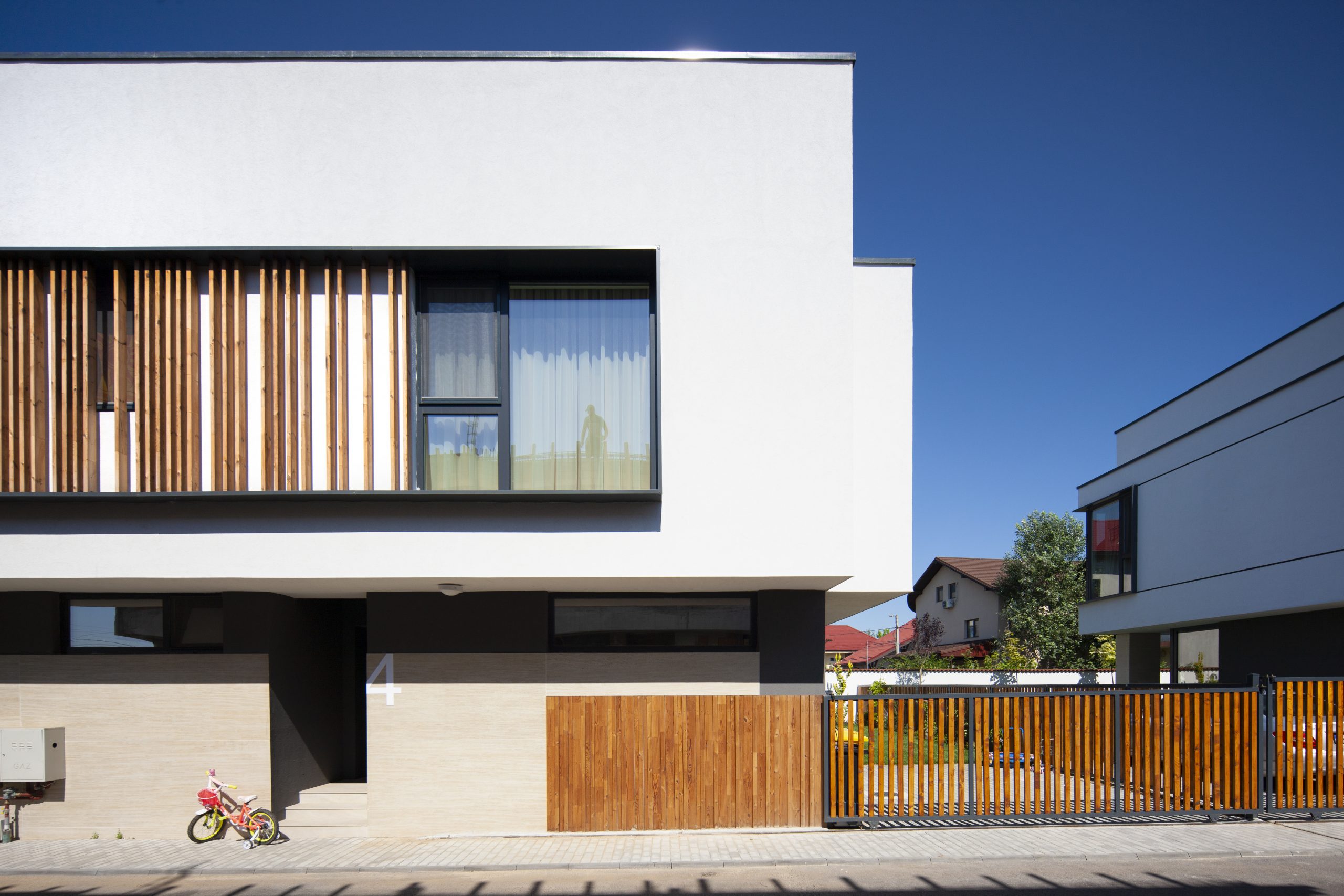 https://pv-nbc.siteuri.pro/wp-content/uploads/2020/10/NBC-Arhitect-_-residentials-_-Contemporan-Residence-_-Bucharest-Romania_12-1-scaled.jpg