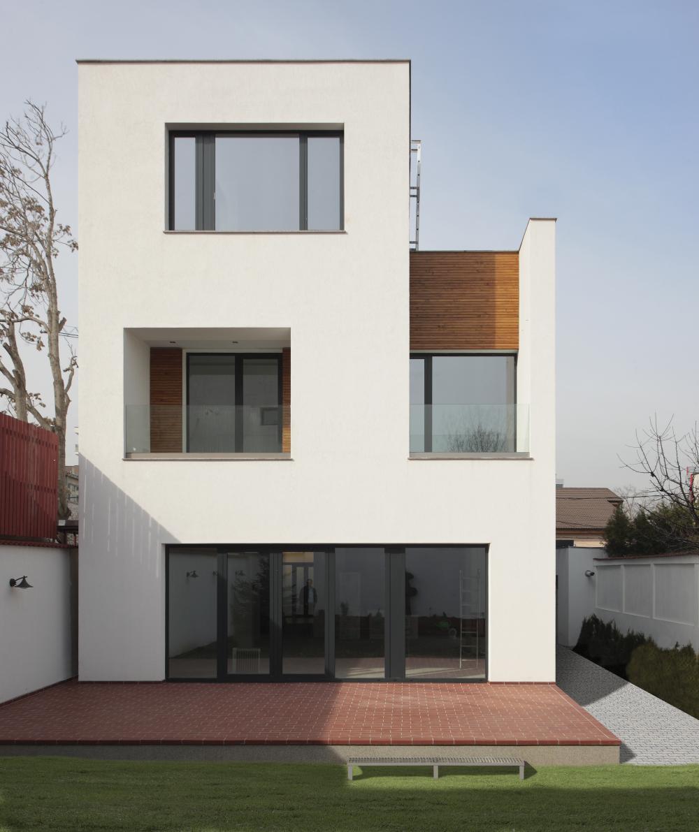 https://pv-nbc.siteuri.pro/wp-content/uploads/2020/11/NBC-ARHITECT-_-residential-_-Mibe-House-_-exterior-view_2.jpg