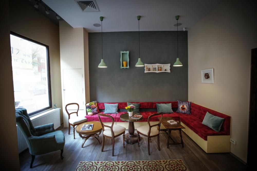 https://pv-nbc.siteuri.pro/wp-content/uploads/2020/11/NBC-Arhitect-_-interior-design-_-Pain-Plaisir-Bakery-_-Romania_10.jpg