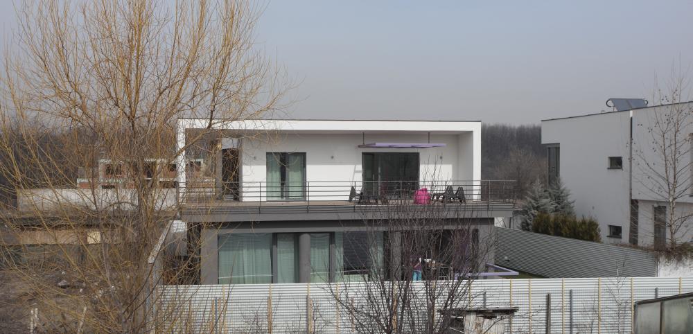 https://pv-nbc.siteuri.pro/wp-content/uploads/2020/11/NBC-Arhitect-_-residences-_-Magenta-House-_-exterior-view_3.jpg