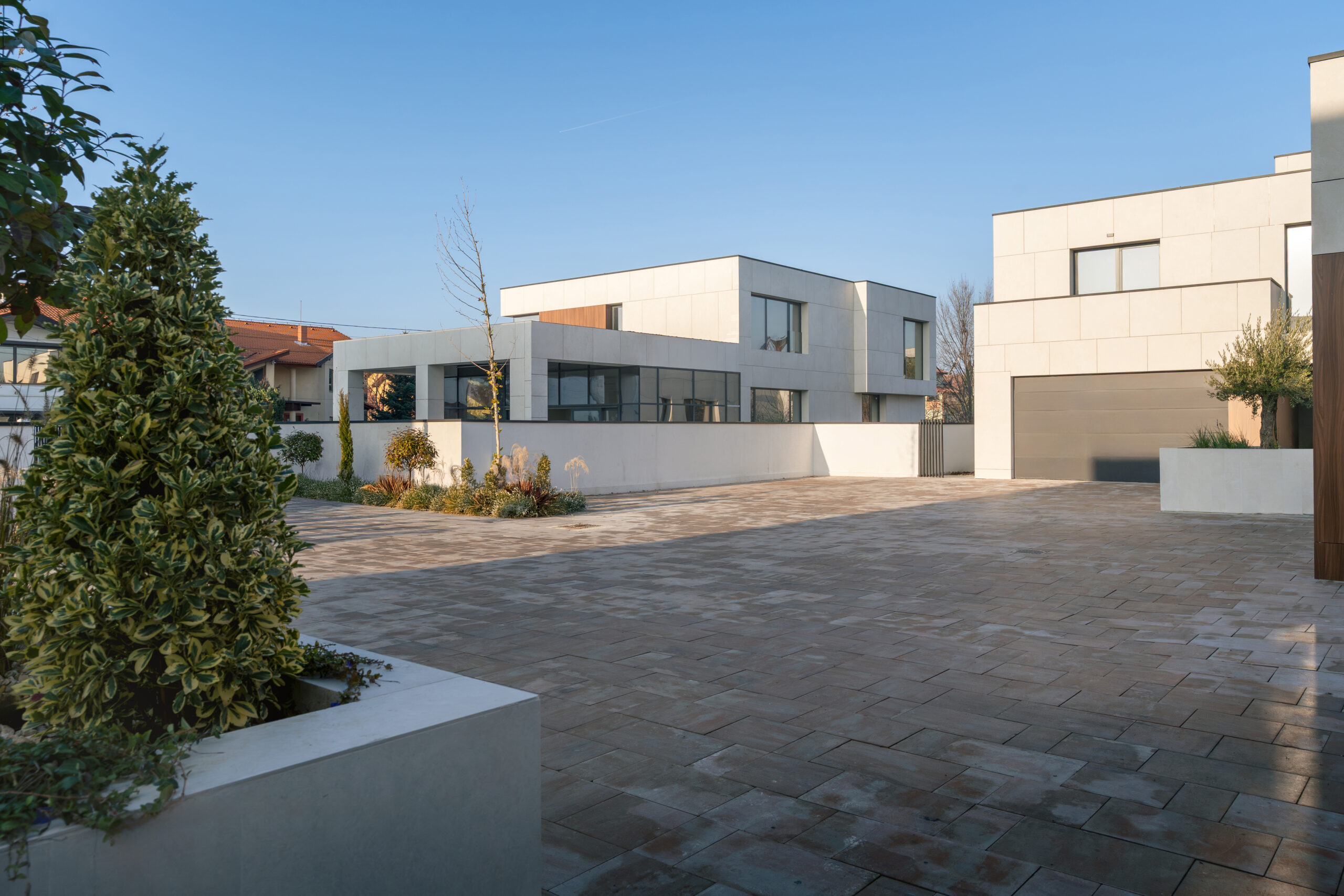 https://pv-nbc.siteuri.pro/wp-content/uploads/2021/02/16-la-quintas-villas-scaled.jpg